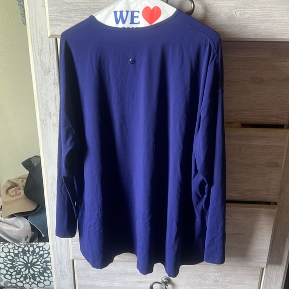 Lululemon Size 6. Blue/purple long sleeve running shirt. - Picture 2 of 2